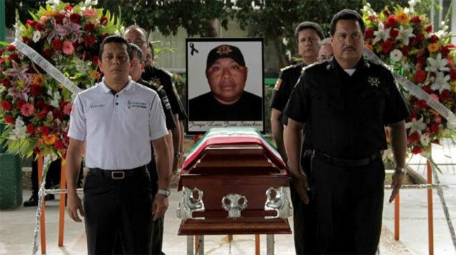 La pensión vitalicia se reconoce a los cuerpos de seguridad caídos. Foto/Union Chiapas.
