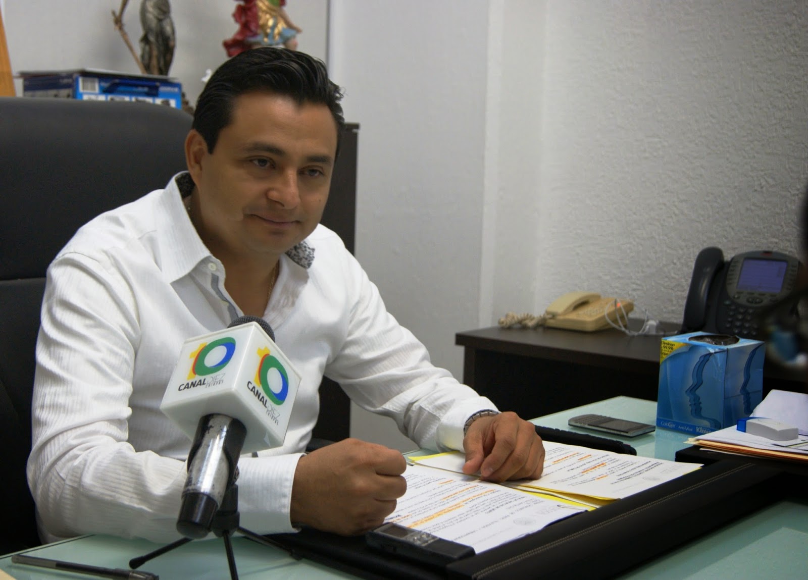 Eduardo Antonio Zenteno Núñez, presento su renuncia a la dirección general del INIFECH.