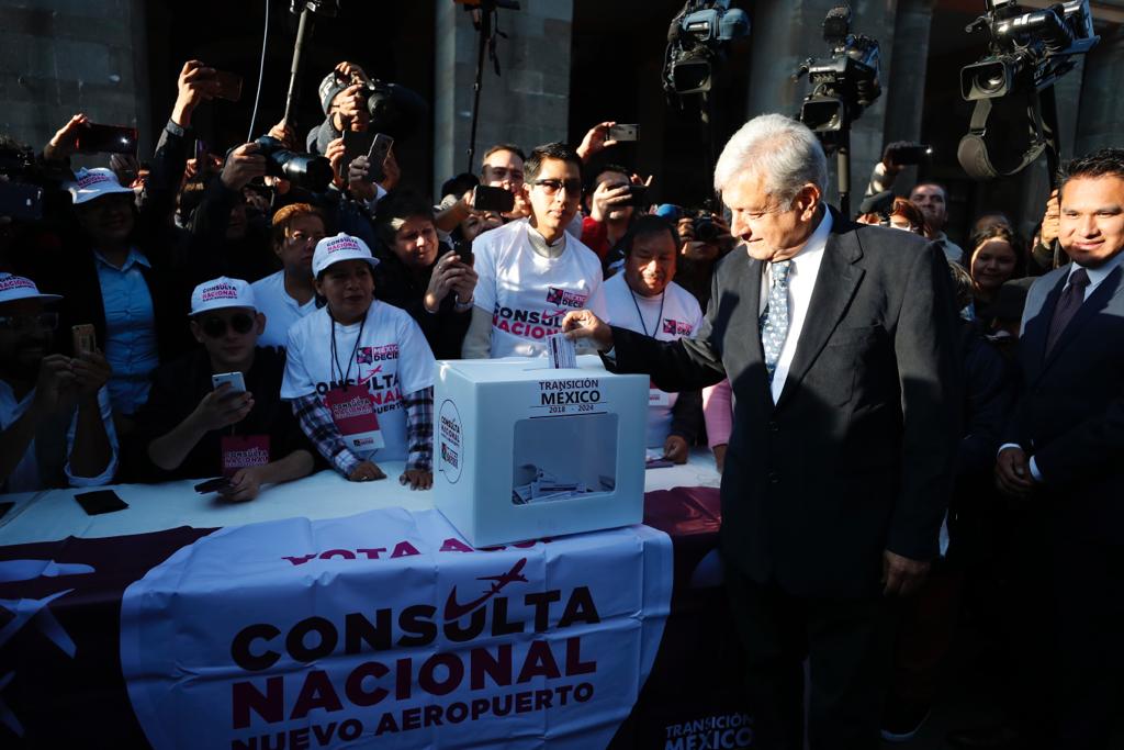 Si gana Santa Lucía, se garantizan contratos de Texcoco: AMLO expresochiapas