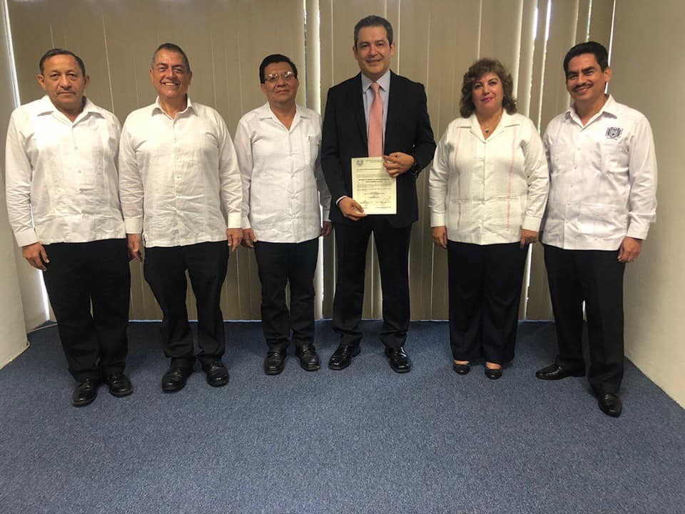 Designa a Carlos Natarén Nandayapa como rector expresochiapas