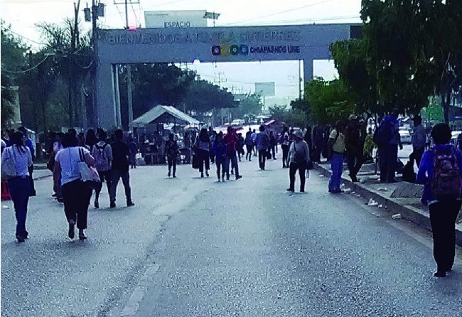 Levantan bloqueo de carreteras maestros de la CNTE expresochiapas