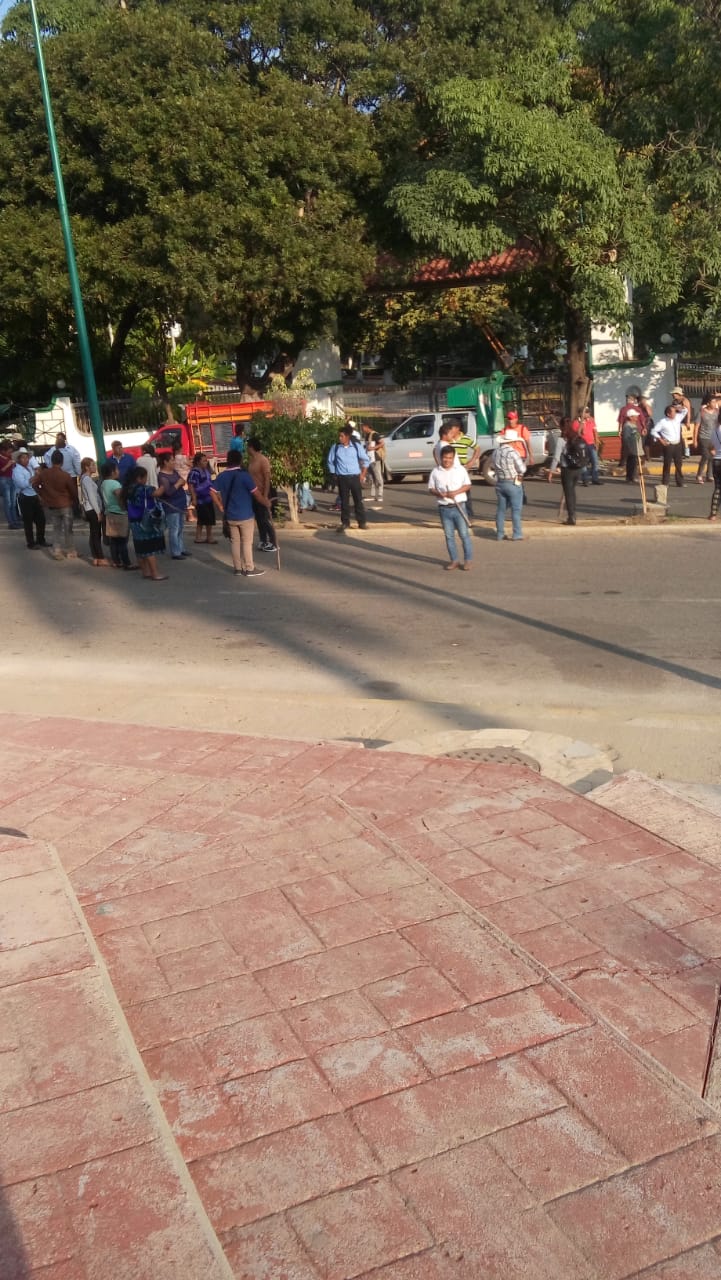 Campesinos demandan a la SECAM entrega de apoyos expresochiapas