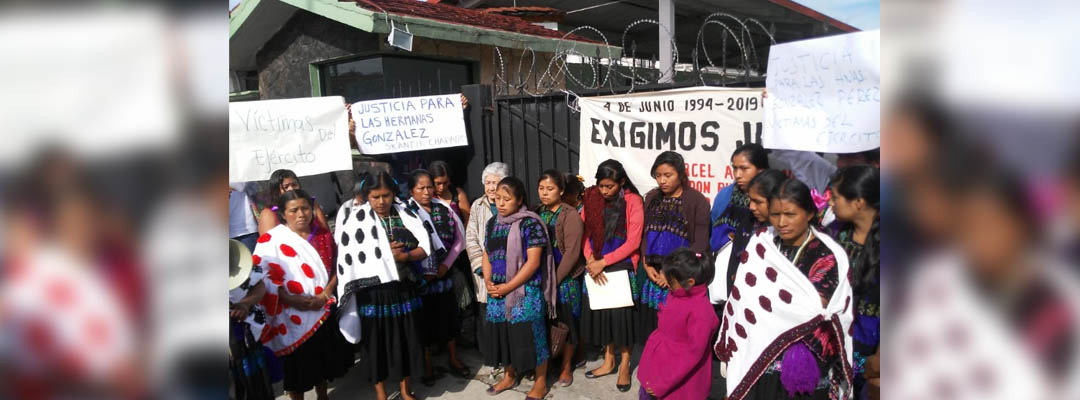 Las hermanas González Pérez fueron detenidas en un retén del Ejército en Altamirano el 4 de junio de 1994 en el contexto de la guerra de baja intensidad en contra del EZLN. Foto/Elio Henríquez.