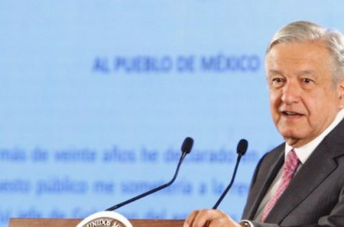 El presidente Andrés Manuel López Obrador dijo al sector empresarial que sí acepta la inversión privada y puso algunas reglas para que ésta se dé. Foto/Roberto García Ortiz.