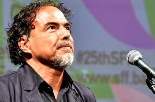 Alejandro González Iñárritu recibió durante el pasado Festival de Cine de Sarajevo el Corazón de Honor, un galardón que reconoce su trayectoria. Foto/Afp