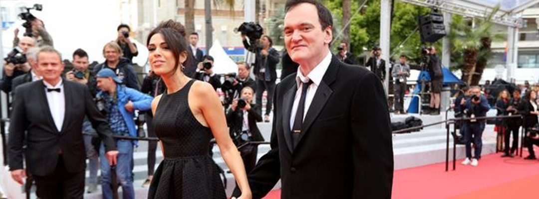El director de cine Quentin Tarantino y su esposa la cantante israelí Daniella Pick en el Festival de Cannes en mayo de 2019. Foto/Afp