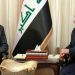 El primer ministro iraquí, Adil Abdul-Mahdi (derecha), y el embajador estadunidense en Irak, Matthew Tueller, hoy en Bagdad. Foto Ap