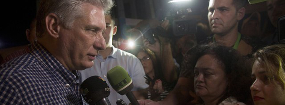 Cuba mantiene su disposición a un diálogo "serio" con EU, pero no va a "mendigar", dijo el presidente Miguel Díaz-Canel. Foto Ap