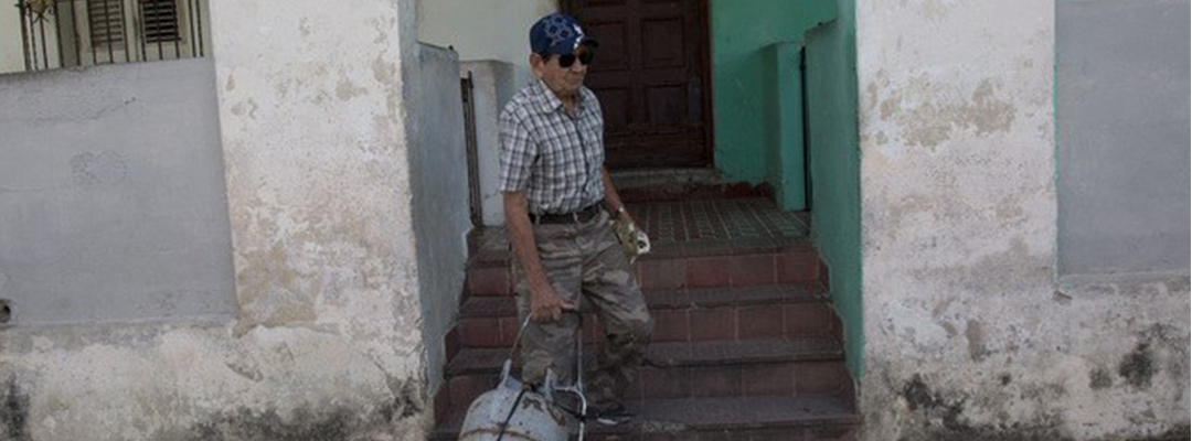 El gobierno de Cuba pidió a sus ciudadanos que se preparen para enfrentar escasez de gas. Foto Ap