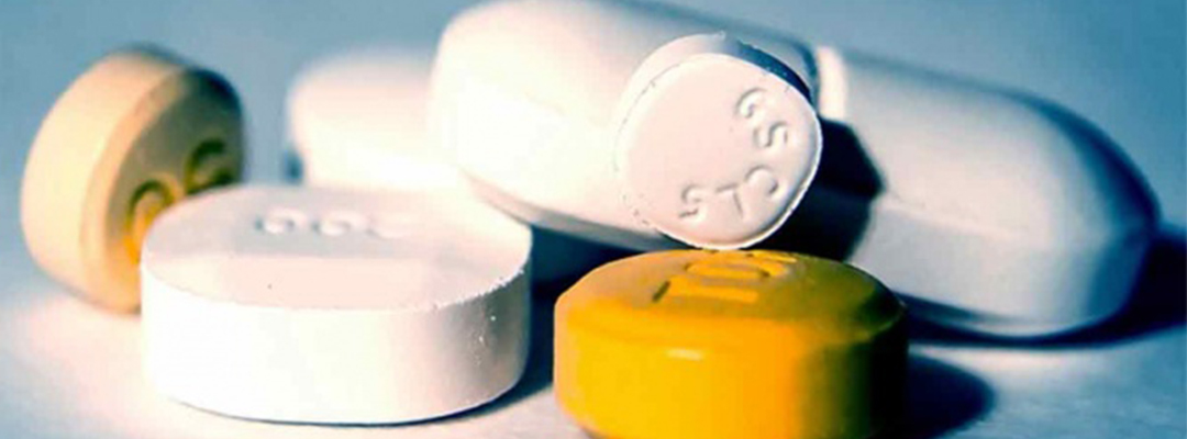 Estudios recientes indican que el ibuprofeno y otros medicamentos similares podrían facilitar y empeorar las infecciones por el Covid-19.