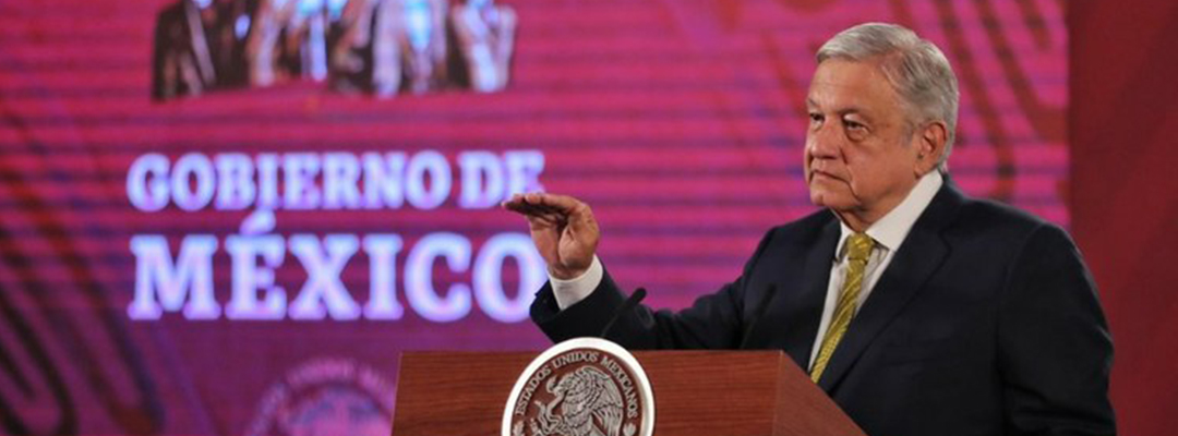 “Yo sostengo que el precio del petróleo va a aumentar, si hacemos un pronóstico sobre lo que va a suceder en el 2021”, señaló Andrés Manuel López Obrador. Foto Marco Peláez