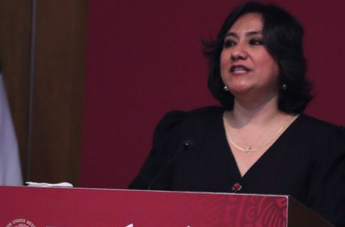 La secretaria de la Función Pública, Irma Eréndira Sandoval, durante la presentación de su informe en febrero pasado. Foto José Antonio López
