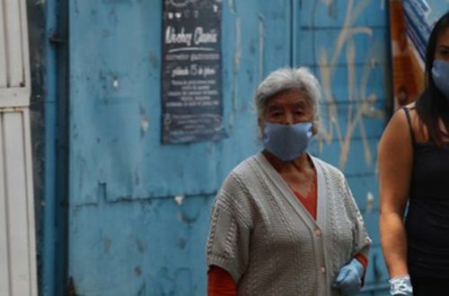 En la alcaldía Azcapotzalco de la Ciudad de México, durante la pandemia de coronavirus. Foto Yazmín Ortega Cortés