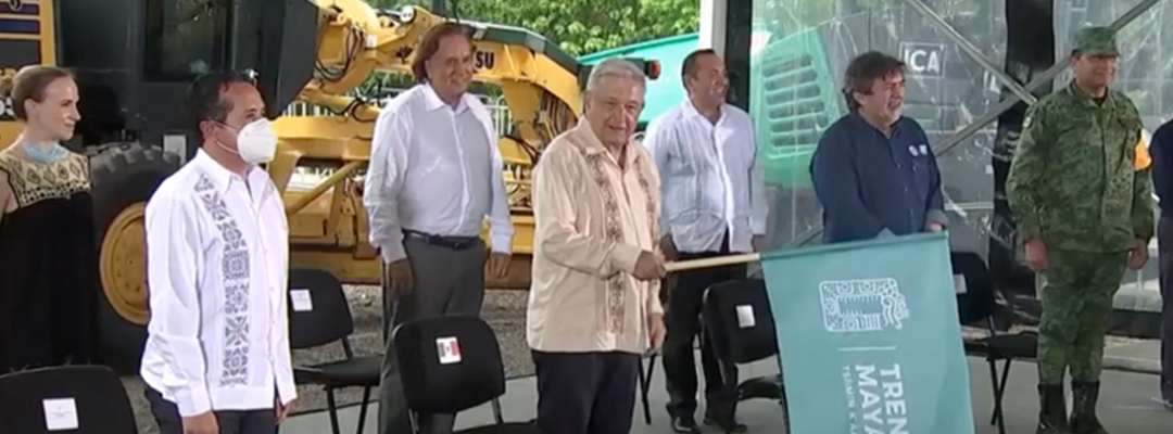 El presidente Andrés Manuel López Obrador durante la inauguración del tramo Izamal-Cancún. Captura de pantalla del video emitido por el Gobierno de México.