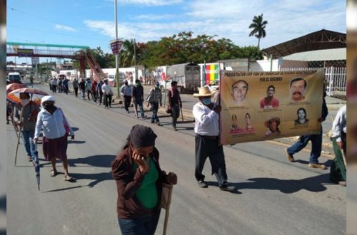 Marcha del Fdomez y el FSLN en Hidalgo para exigir la localización de desaparecidos políticos. Foto Juan Ricardo Montoya