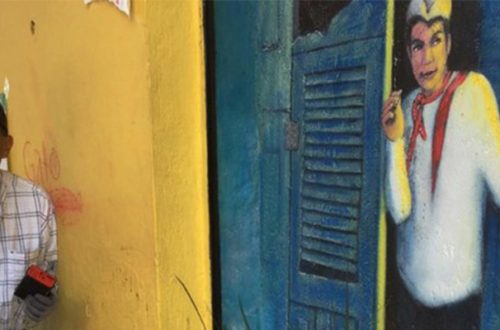 Un bolero se encuentra a la espera de un cliente durante el marco del semáforo epidemiológico naranja, al sur de la Ciudad de Mexico, el 7 de julio de 2020. Foto Cristina Rodríguez
