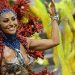 La modelo y comediante brasileña Sabrina Sato, de la escuela de samba “Gavioes da Fiel” durante el desfile del carnaval de Sao Paulo 2018. Foto Ap / Archivo