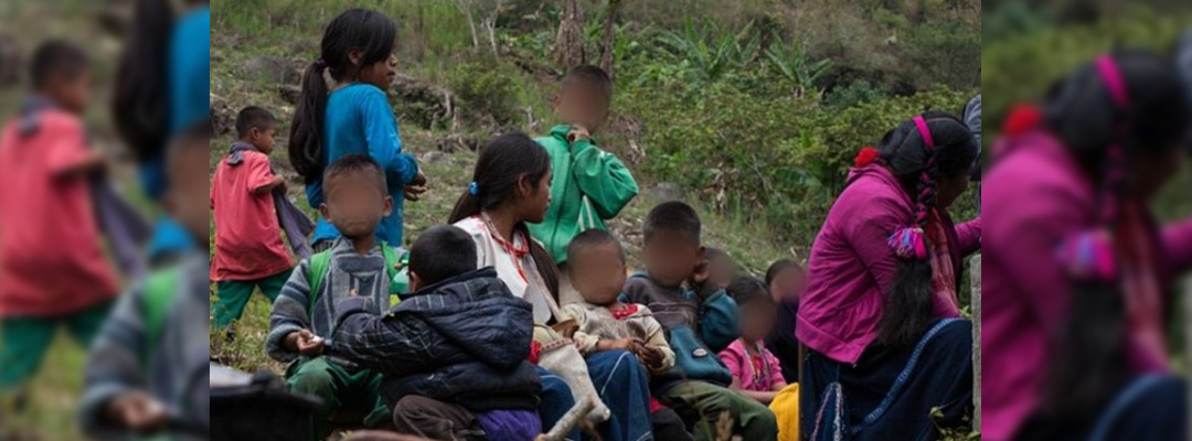 Niños desplazados de Aldama Chiapas, en imagen de archivo. Foto Carlos Ogaz, cortesía Frayba.