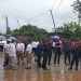 Elementos de Protección Civil de Ocosingo ayudaron en la evacuación y traslado de personas a un refugio temporal ante las precipitaciones que se registran en Chiapas, el 19 de noviembre de 2020. Foto tomada del Twitter de @pcivilchiapas