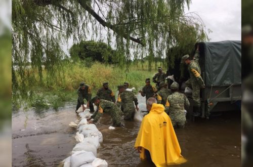 Elementos del Ejército apoyan en zonas afectadas por las lluvias en Tabasco. Foto Cuartoscuro