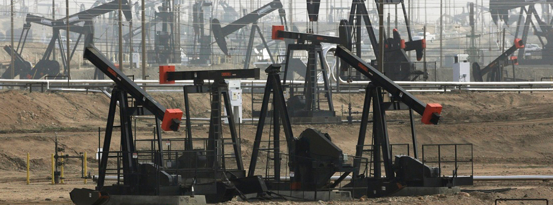 Campo petrolero en California. Foto Ap