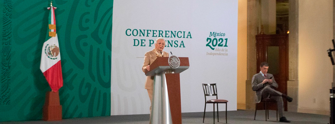 La secretaria de Gobernación, Olga Sánchez Cordero, acompañada del titular de Profeco, Ricardo Sheffield, durante la conferencia matutina en Palacio Nacional, Ciudad de México, el 1 de febrero de 2021. Foto Cuartoscuro