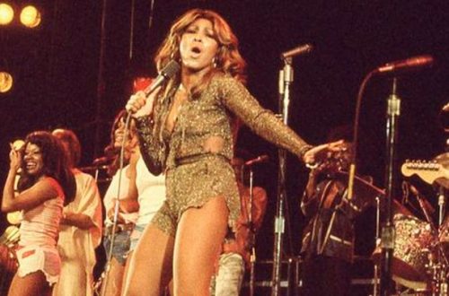 Tina Turner durante un concierto en 1976. La imagen está incluida en el documental. Foto Ap
