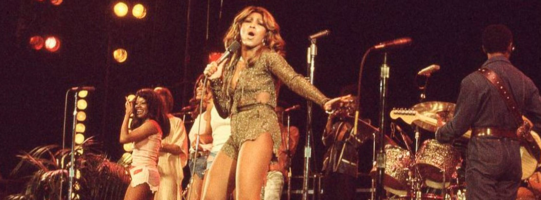 Tina Turner durante un concierto en 1976. La imagen está incluida en el documental. Foto Ap