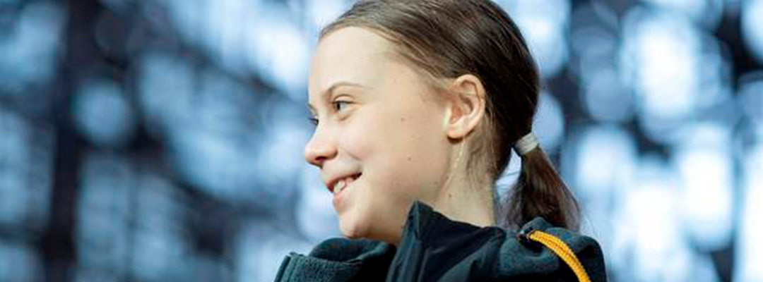 La activista Greta Thunberg señaló que, mientras que una de cada cuatro personas en los países de ingresos altos se ha vacunado ya contra el Covid-19, sólo una de cada más de 500 personas en los países más pobres lo ha hecho. Foto Afp / Archivo