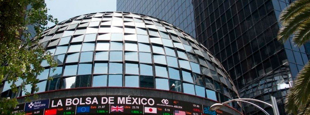 Sede de la Bolsa Mexicana de Valores, ubicada en Paseo de la Reforma, en la Ciudad de México. Foto Cuartoscuro / Archivo