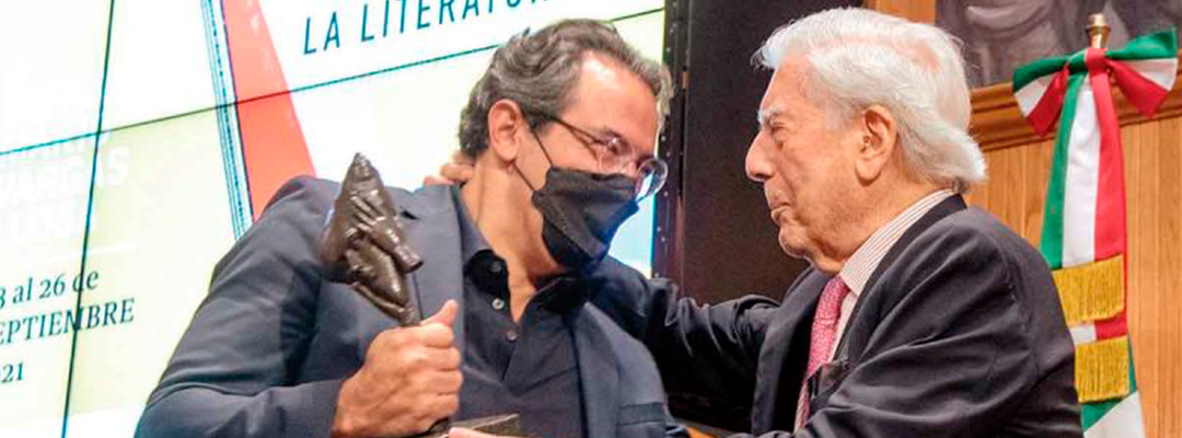 Dotado con cien mil dólares, el premio reconoce a la mejor novela en español de 2019 y 2020. Foto: Cortesía IV Bienal Mario Vargas Llosa
