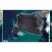 Una combinación de imágenes de satélite de la parte oeste de la isla del volcán Hunga Tonga-Hunga Haapai antes de la erupción (izquierda), al arrojar cenizas y humo (en medio) y tres días después de la masiva erupción que destruyó la mayor parte de la isla el 15 de enero pasado. Foto Afp