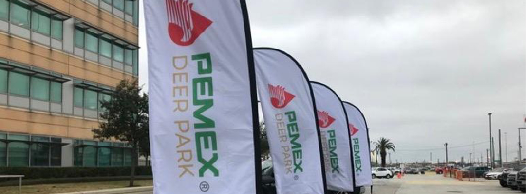 Las instalaciones de Deer Park, ya con emblemas de Pemex. Foto tomada del Twitter de @AliciaKerber