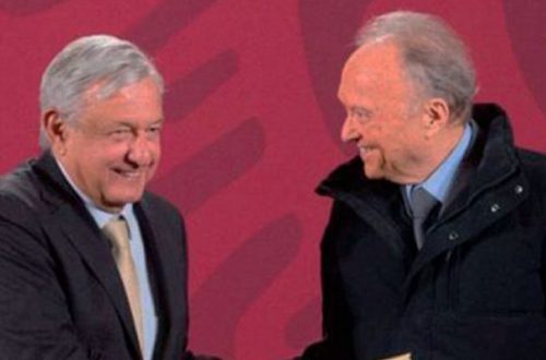 El presidente Andrés Manuel López Obrador y el titular de la FGR, Alejandro Gertz Manero, en febrero de 2020, en Palacio Nacional. Foto archivo: Cuartoscuro