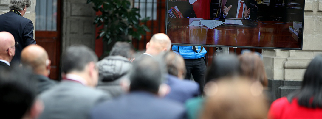 El presidente Andrés Manuel López Obrador envía un mensaje durante el inicio de la XXXIII Reunión de Embajadores y Cónsules en Palacio Nacional, en la Ciudad de México, el 11 de enero de 2022. Foto José Antonio López