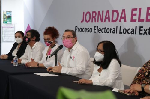 Consejeros electorales de Chiapas en rueda de prensa, el 4 de abril de 2022. Consejeros electorales de Chiapas en rueda de prensa, el 4 de abril de 2022. Foto tomada del sitio de www.iepc-chiapas.org.mx