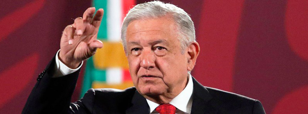 El presidente de México, Andrés Manuel López Obrador, durante su conferencia matutina en Palacio Nacional, en la Ciudad de México, el 16 de mayo de 2022. Foto Cristina Rodríguez