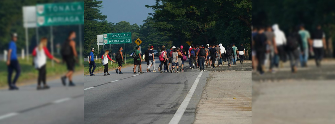 Migrantes venezolanos cruzan cerca de un puesto de control del Ejército en la carretera a Tonalá, Chiapas. Foto Ap / Archivo