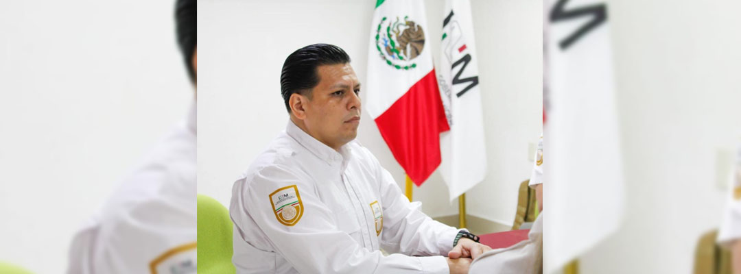 Pie de Foto.- Carlos Alberto Santiago Hernández, nuevo delegado del INM en Chiapas. Foto La Jornada