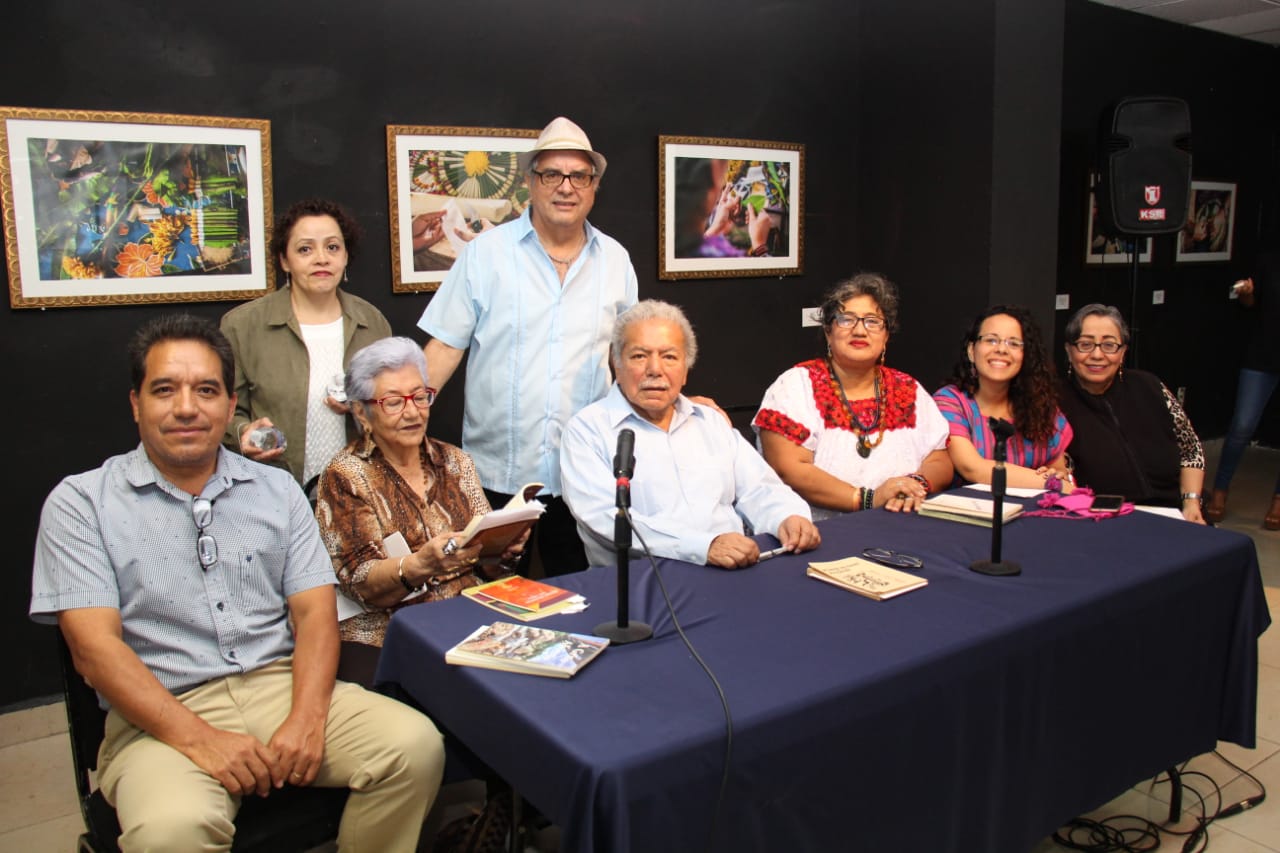 Realiza ITAC homenaje al poeta Roberto López Moreno expresochiapas