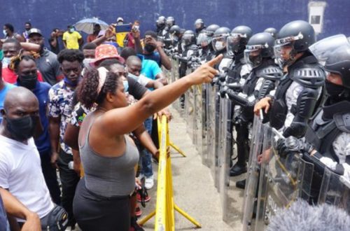 En las últimas semanas, migrantes se han manifestado en Tapachula. Foto: EFE