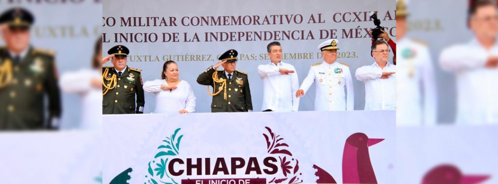 Encabeza Rutilio Escand N Desfile C Vico Militar Por El Aniversario Del Inicio De La