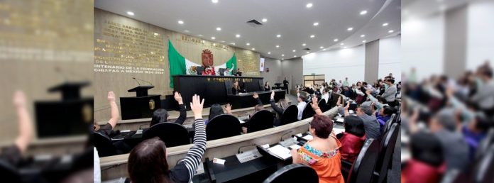 Pie de Foto.- Votación en el Congreso de Chiapas para despenalizar el aborto en la entidad. Imagen tomada de su perfil oficial