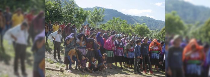 Pie de Foto.- En un documento afirmaron que “hoy, 4 de marzo de 2025 las comunidades indígenas tseltales del norte de Pantelhó se unieron en la manifestación para rechazar totalmente la presencia del presidente concejal Juan Gómez Sántiz y la regidora Wendy Góchez, hondureña”. Foto Cuartoscuro / Archivo