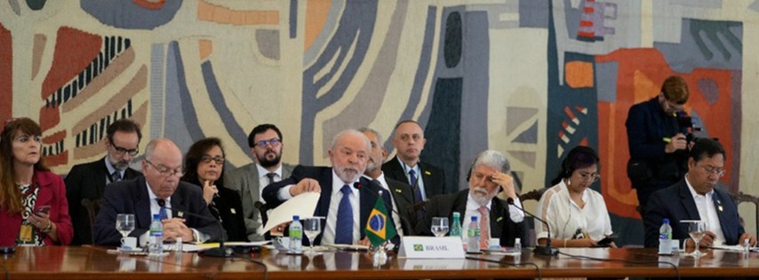 El presidente brasileño, Luiz Inácio Lula da Silva, llamó en Brasilia a superar las divisiones "ideológicas" y recomponer el diálogo entre los países de Sudamérica, el 30 de mayo de 2023. Foto Ap
