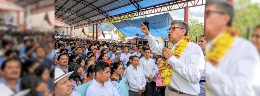 Ricardo Monreal durante su visita en el ejido San Sebastián Bachajón, municipio de Chilón, Chiapas, el 27 de junio de 2023. Foto 'La Jornada'.