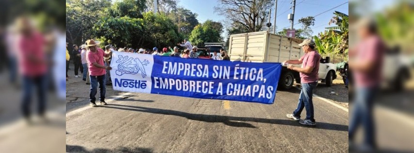 Pie de Foto.- Cafetaleros de la región de Soconusco, en Chiapas, señalan que el pago actual que reciben por el sus cosechas son insuficientes para costear los gastos de producción. Foto Edgar H. Clemente