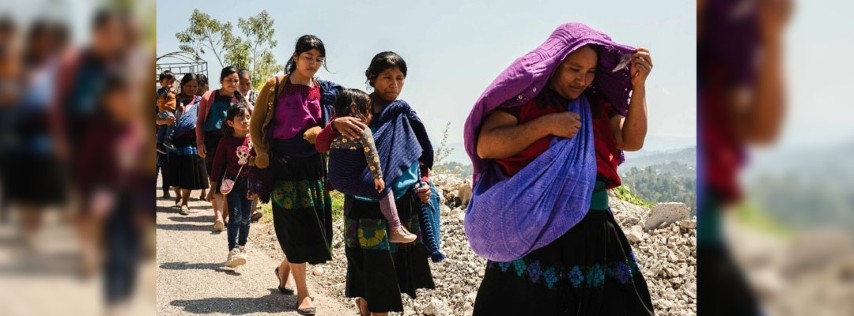 Pie de Foto.-Familias desplazadas de Chenalhó, Chiapas. Foto Cuartoscuro