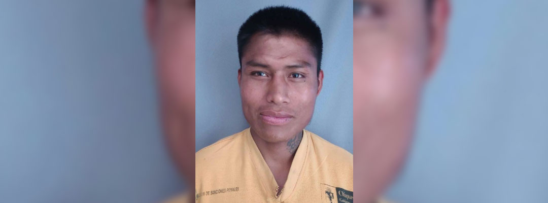 #Pie de Foto.- Personal de seguridad del penal número cinco de San Cristóbal de La Casas se dieron cuenta de la fuga de Alejandro "N" cuando no respondió al pase de lista de las 7 horas. Foto ‘La Jornada