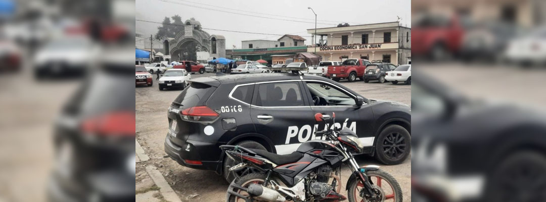 Pie de Foto.- La Fiscalía General del Estado (FGE) informó que luego de recibir “el reporte de la noticia criminal, elementos de la Policía de Investigación adscrito a la Fiscalía de Distrito Metropolitano se trasladaron al mercado de Patria Nueva. Foto @ssypcchiapa